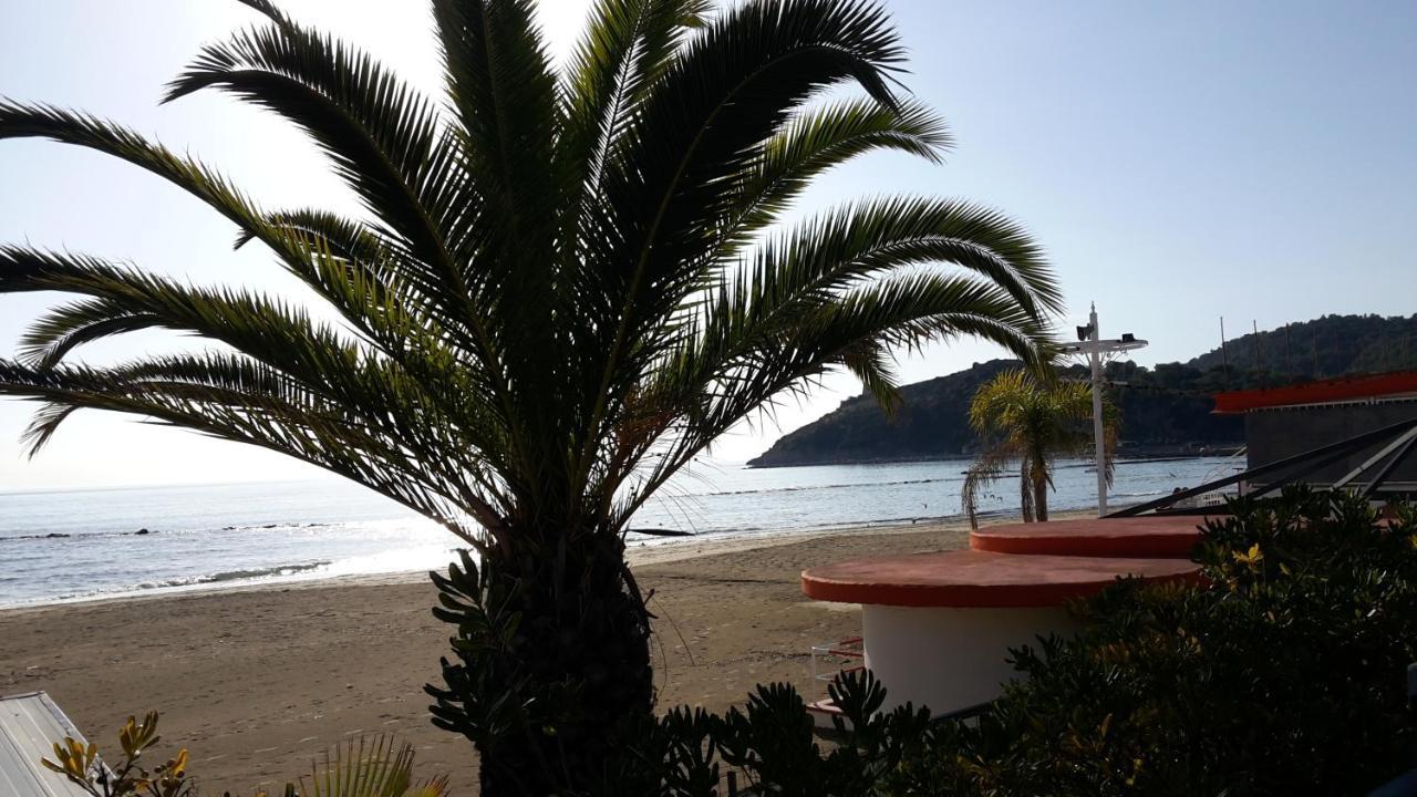 La Marina Gardens Beach Scauri  Exterior photo